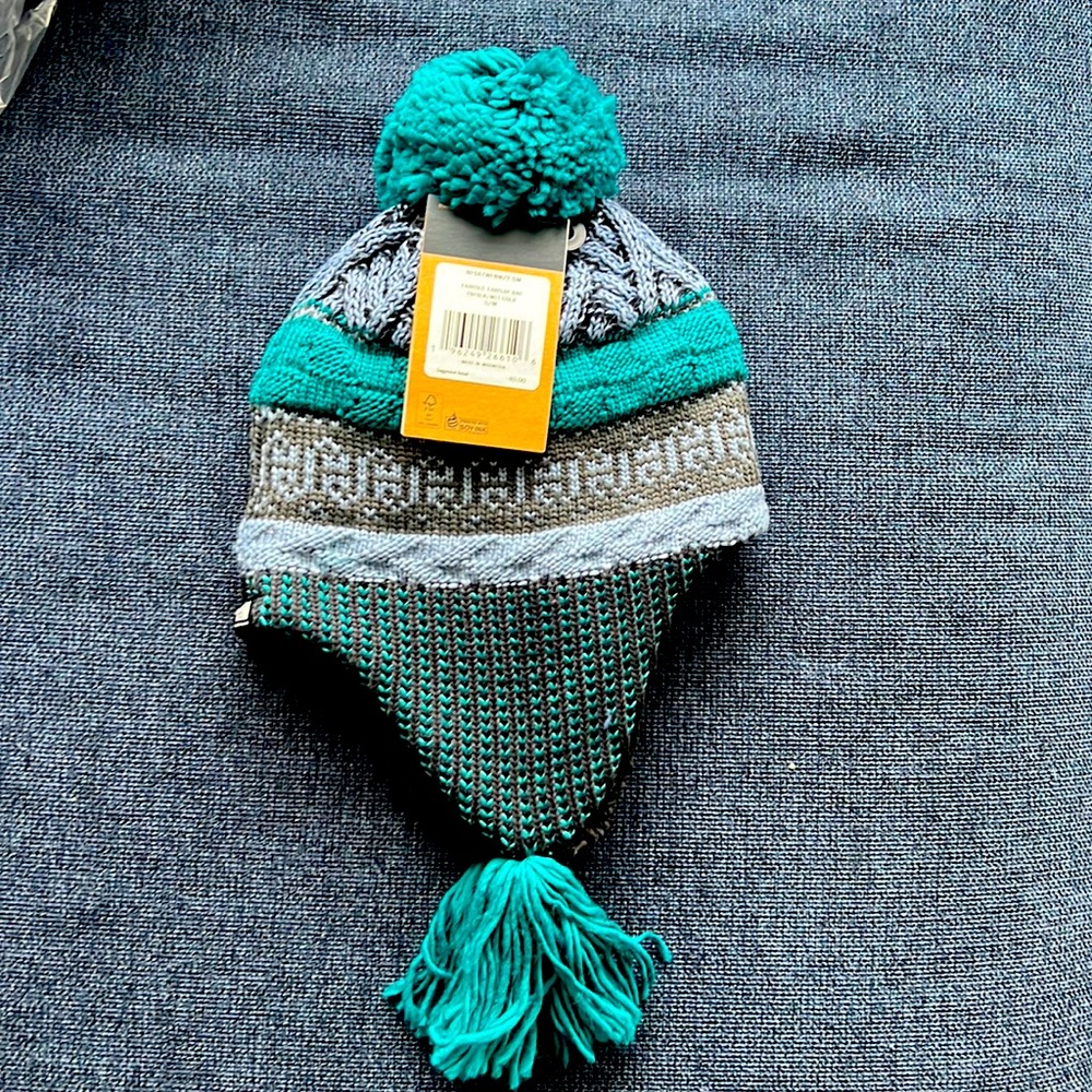 The North Face fairisle ear flap beanie, color teal & blue, S/M